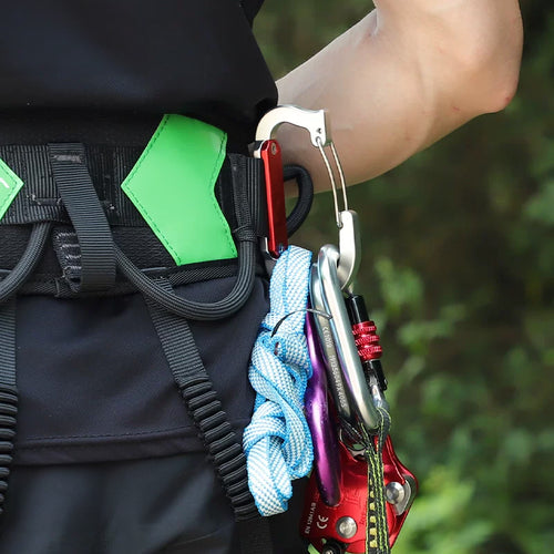 Arnés Escalada con Mosquetones